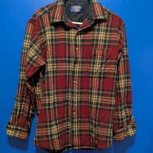Vintage Pendleton Men's Size Medium Wool Plaid Button up Shirt! RARE!